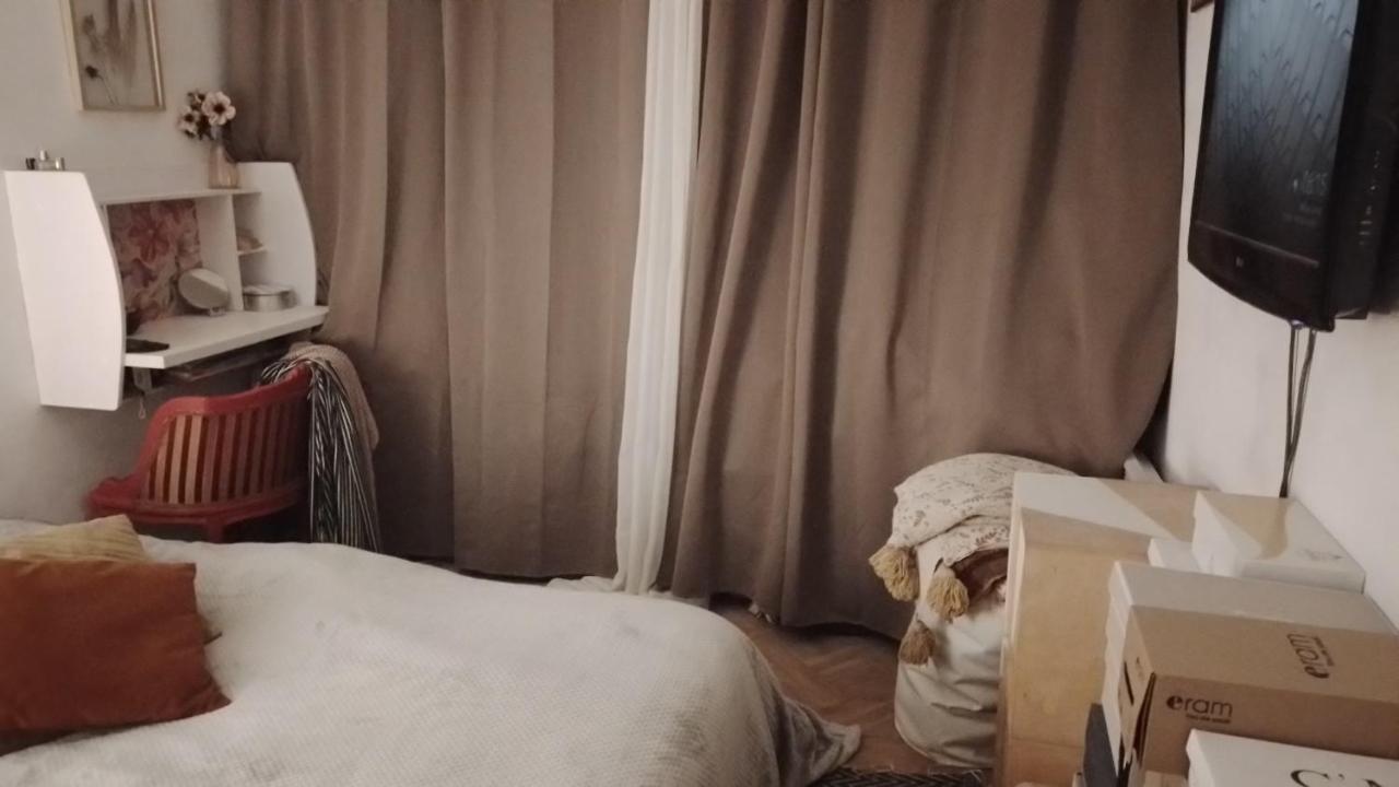 Charmante Chambre Spacieuse Et Lumineuse باريس المظهر الخارجي الصورة